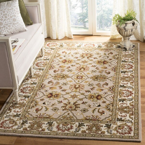 Safavieh Handmade Heritage Timeless Traditional Ivory/ Light Gold Wool Rug (7' 6 x 9' 6 )