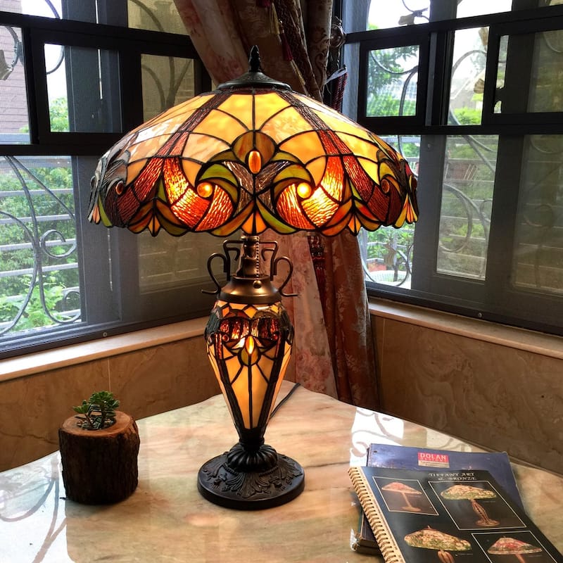 Tiffany Style Victorian 2+1-light Table Lamp