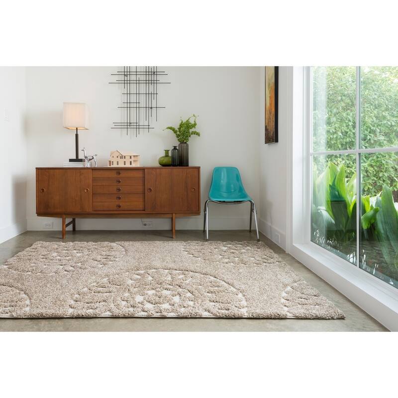 Alexander Home Julian Medallion Shag Area Rug