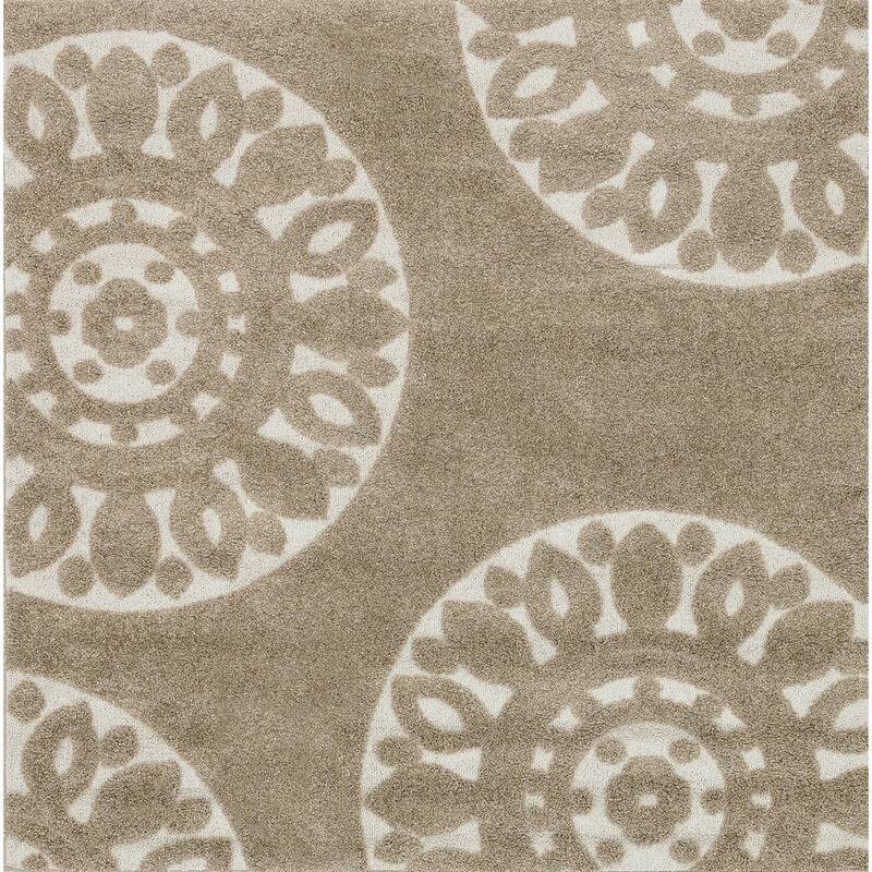 Alexander Home Julian Medallion Shag Area Rug
