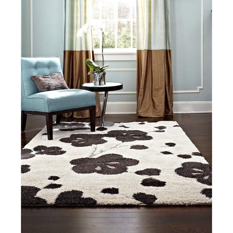 Alexander Home Julian Transitional Floral Shag Area Rug