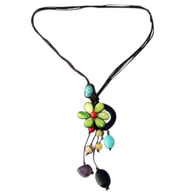 Handmade Drop Cluster Multistone Green Flower Pendant Necklace (Thailand)