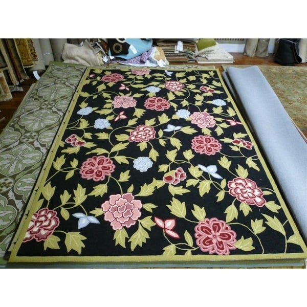 Safavieh Hand-Hooked Garden Black Rectangle Wool Rug - 5'3" x 8'3"