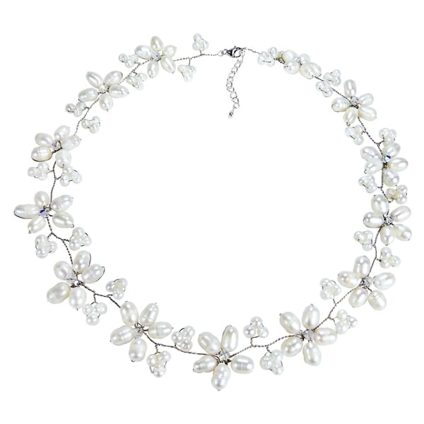 Handmade Intricate White Pearl Flower Link Necklace (Thailand)