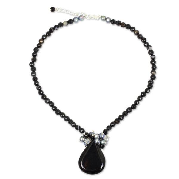 Handmade Freshwater Pearls And Black Onyx Teardrop Falls Beaded Pendant Necklace Thailand On Sale Overstock Handmade Freshwater Pearls And Black Onyx Teardrop Falls Beaded Pendant Necklace Thailand On Sale Overstock