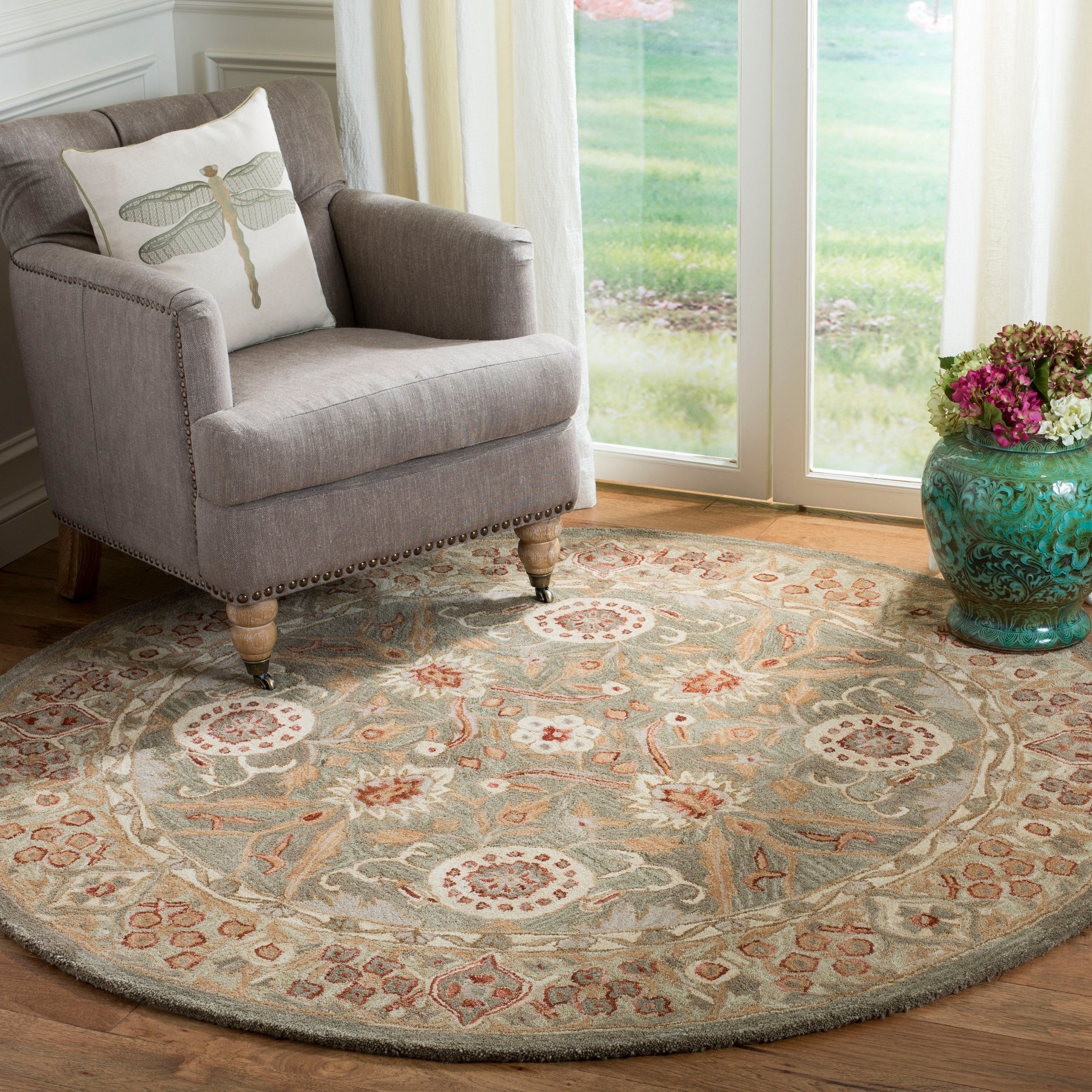 Handmade Mahal Sage/ Ivory Wool Rug (4 Round)