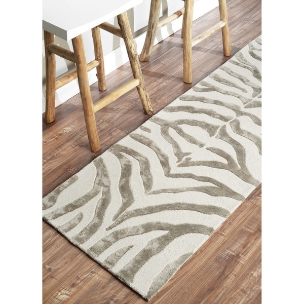 nuLOOM Handmade Zebra Ivory/ Grey Wool/ Viscose Runner (26 x 8)