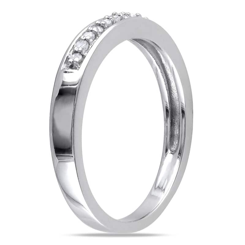 Miadora Sterling Silver 1/10ct TDW Diamond Anniversary Band
