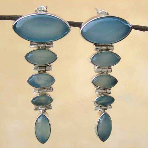 Handmade Sterling Silver 'India Blue' Chalcedony Dangle Earrings (India)