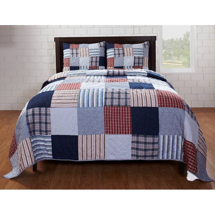 Bradley Red/ Blue Patchwork Quilt Set - Twin