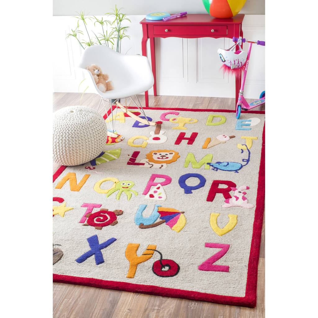 Nuloom Beige Hand-carved Kids Alphabets & Letters Wool Area Rug