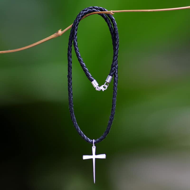 NOVICA Handmade Holy Sacrifice Sterling Silver Cross Pendant Necklace (Indonesia) - 7'6" x 9'6"