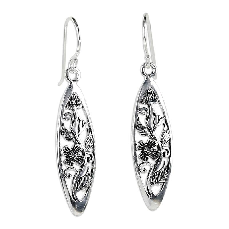 NOVICA Sterling Silver Spring Daisy Handmade Dangle Earrings (Thailand) - 1.9*0.4 - White - White