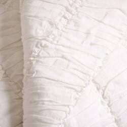 Ruched Ivory Twin-size Quilt