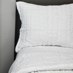 Ruched Ivory Twin-size Quilt