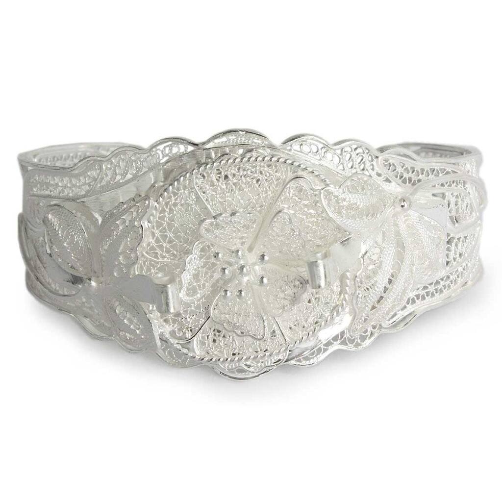 Wild Rose Romantic Lace Like Feminine Flower Theme Vintage Look 925 Sterling Silver Filigree Womens Cuff Bracelet (Indonesia)