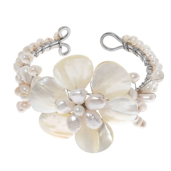 Shop Handmade White Shell Flower and Beaded Pearl Bracelet (Thailand ...