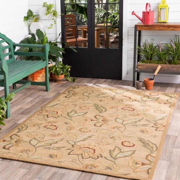 Hand-hooked Bliss Beige/Green Indoor/Outdoor Floral Area Rug - 9' x 12'