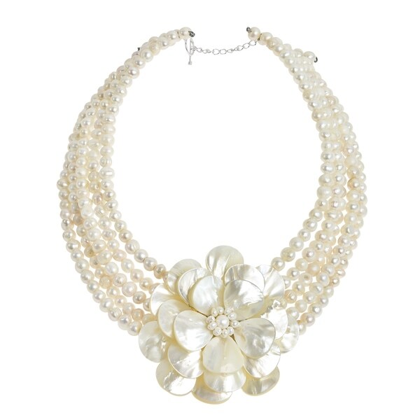 Handmade Pearl and Mother of Pearl Flower Beaded Necklace (Thailand) - White