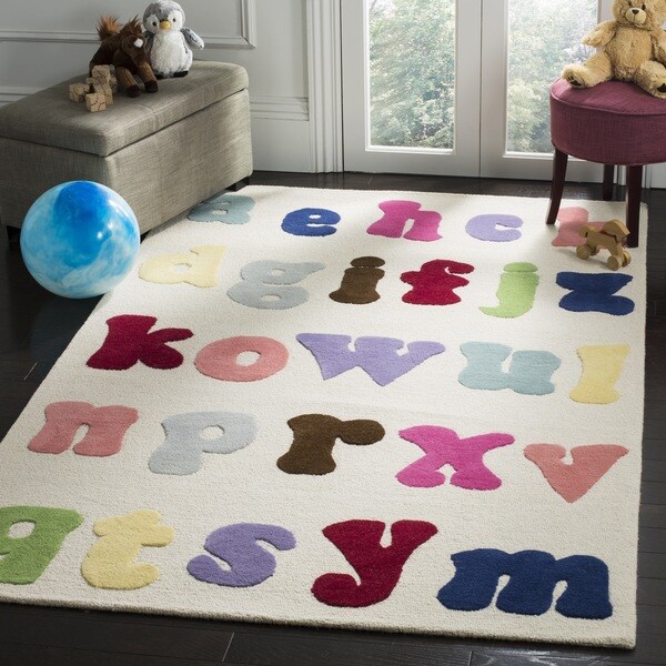 Safavieh Handmade Children's Alphabet Ivory N. Z. Wool Rug (8' x 10')