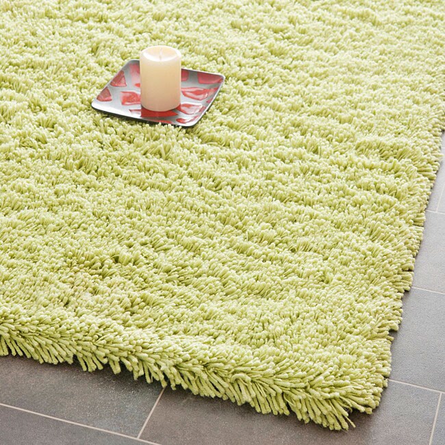 Hand woven Bliss Lime Green Shag Rug (86 X 116)