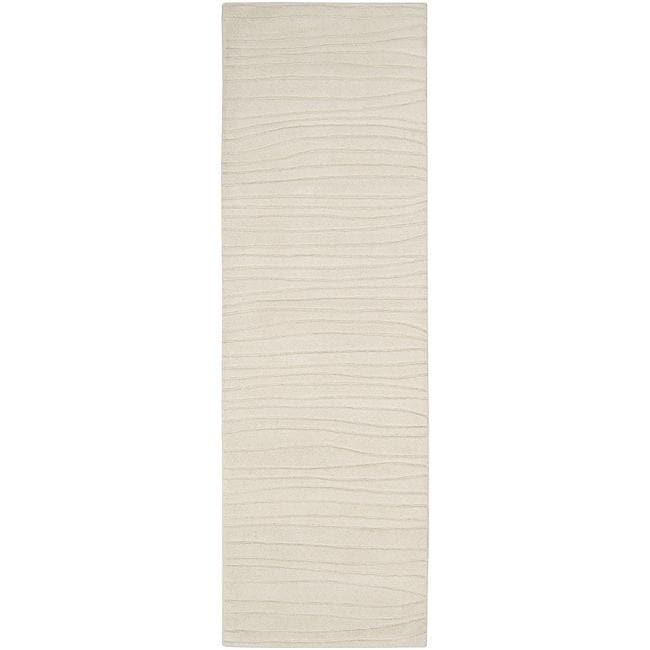 Hand tufted Solid White Plush Painterly Wool Rug (26 X 8)