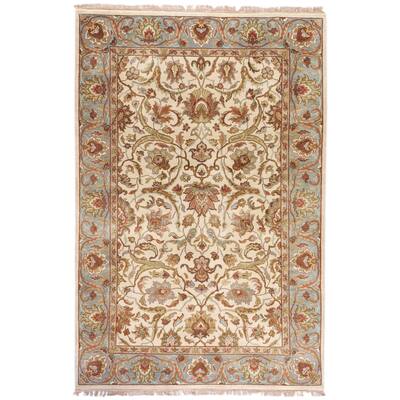 Hand-knotted Finial Cream Wool Area Rug - 5'6" x 8'6"