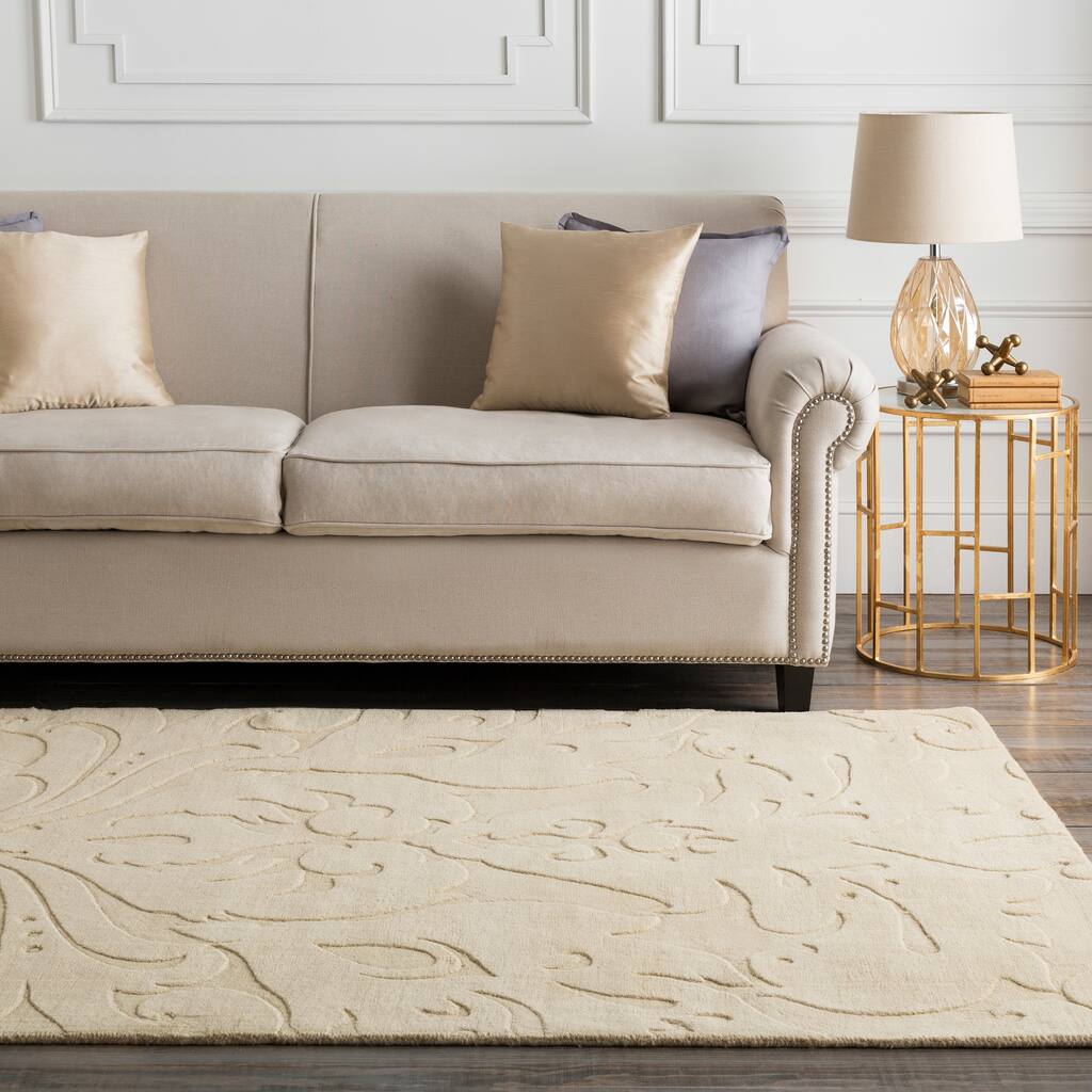 Loomed Ivory Damask Pattern Wool Area Rug - 5' x 8'