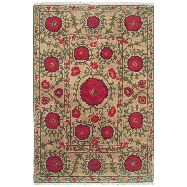 Nepalese Hand knotted Beige Poppies Wool Rug (6' x 9') 5x8   6x9 Rugs