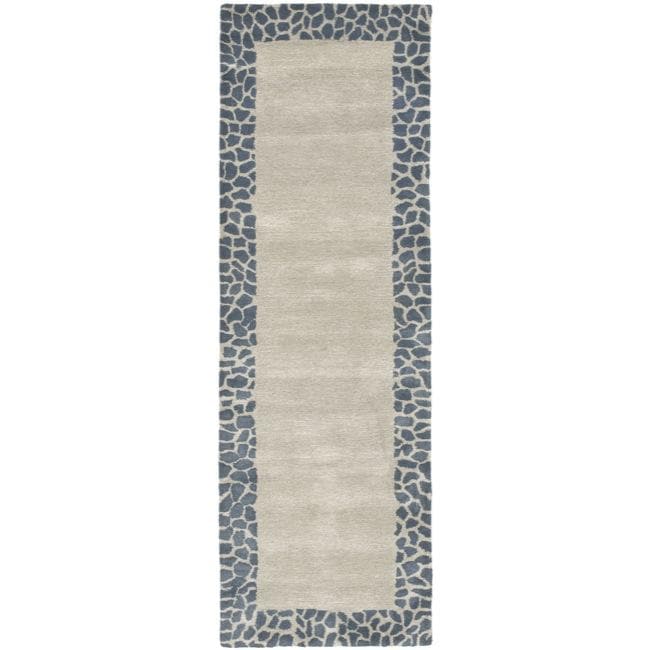 Handmade Soho Silver New Zealand Wool Runner (26 X 8)