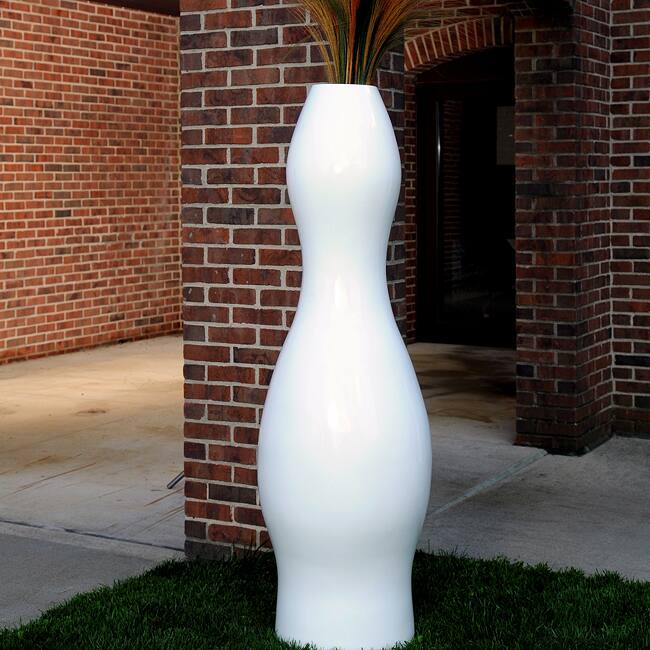 Oola Fiberglass White Over-sized Planter (Philippines)