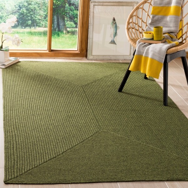 Safavieh Hand-woven Country Living Reversible Green Braided Rug - 6' x 9'