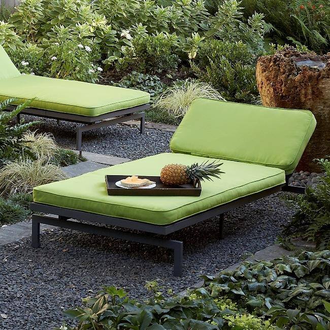 Alyssa Canvas Macaw Green Outdoor Chaise with Sunbrella Fabric Cushion