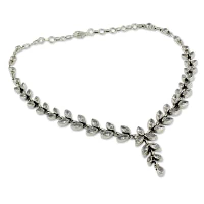 Handmade Sterling Silver White Daffodils Quartz Y Necklace (India)