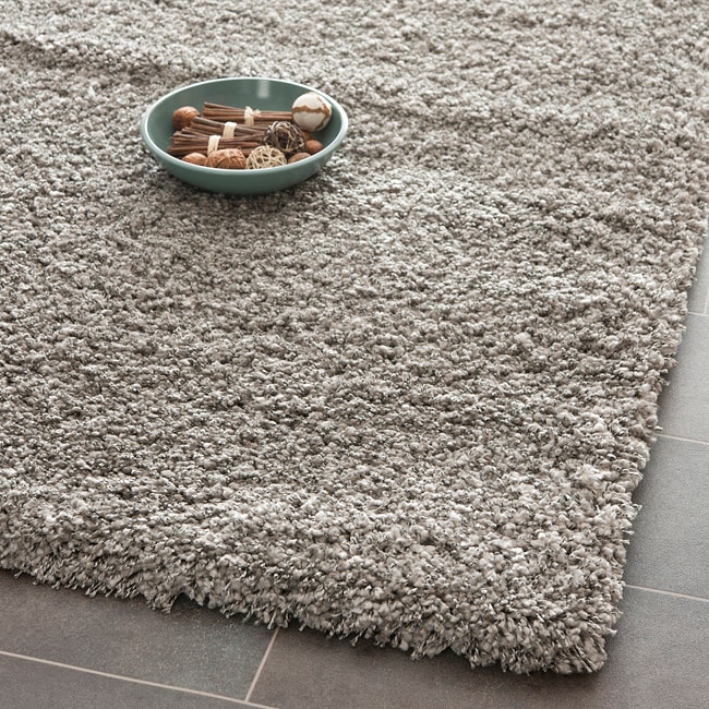 Cozy Solid Silver Shag Rug (53 X 76)