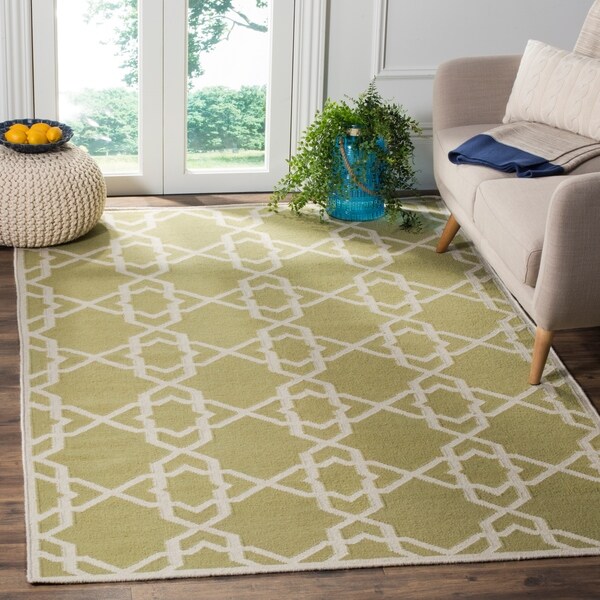 Safavieh Handwoven Moroccan Reversible Dhurrie Green/ Ivory Geometric Wool Rug - 8' x 10'
