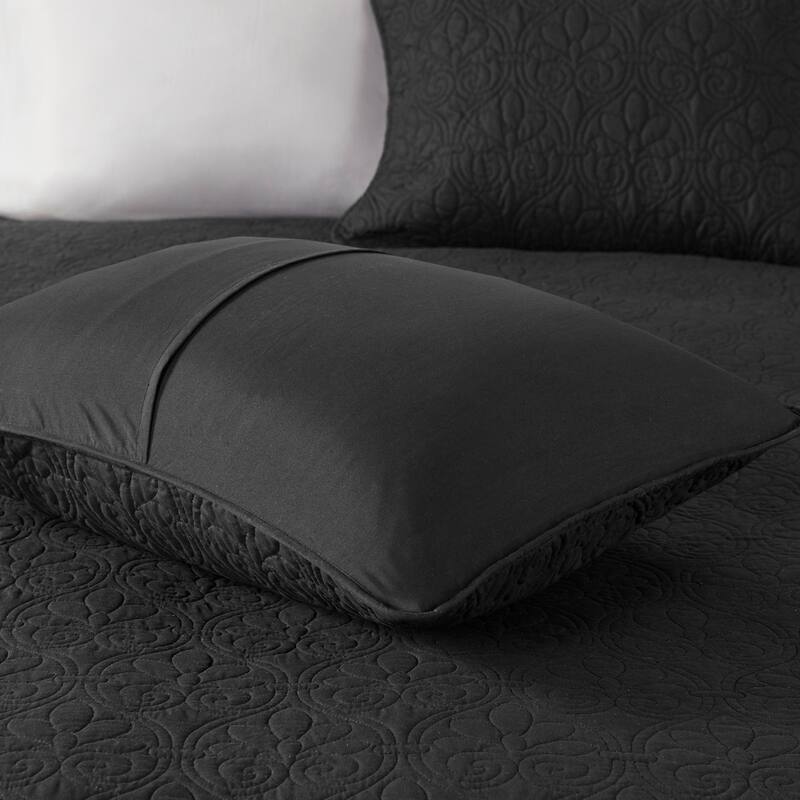 Madison Park Mansfield Reversible Quilt Set