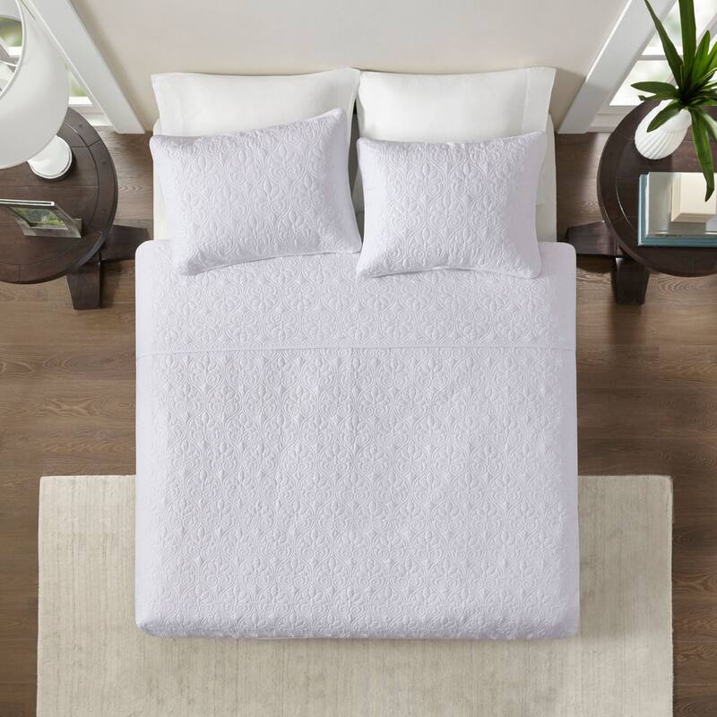 Madison Park Mansfield Reversible Quilt Set