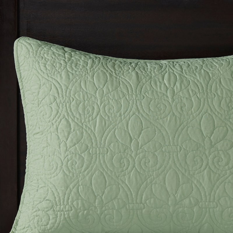 Madison Park Mansfield Reversible Quilt Set