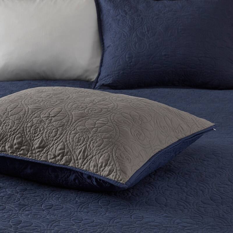 Madison Park Mansfield Reversible Quilt Set