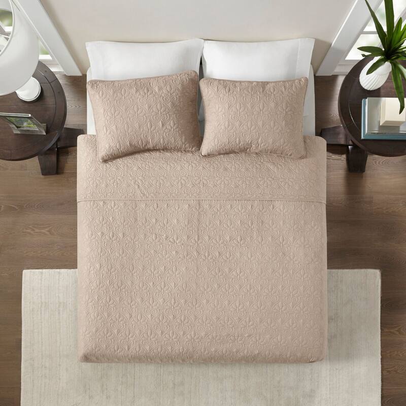 Madison Park Mansfield Reversible Quilt Set