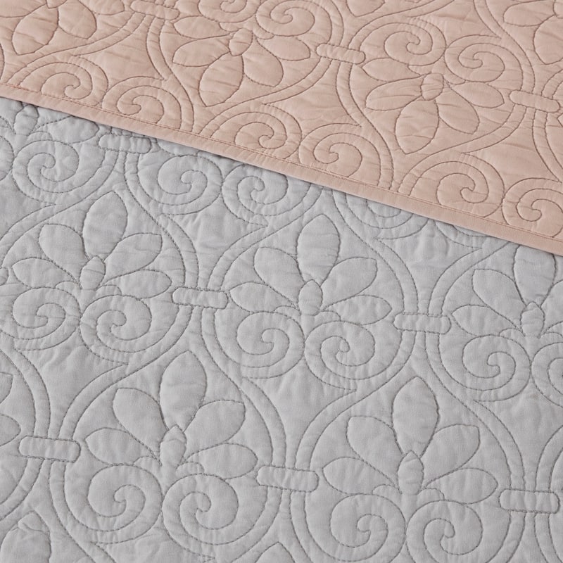 Madison Park Mansfield Reversible Quilt Set