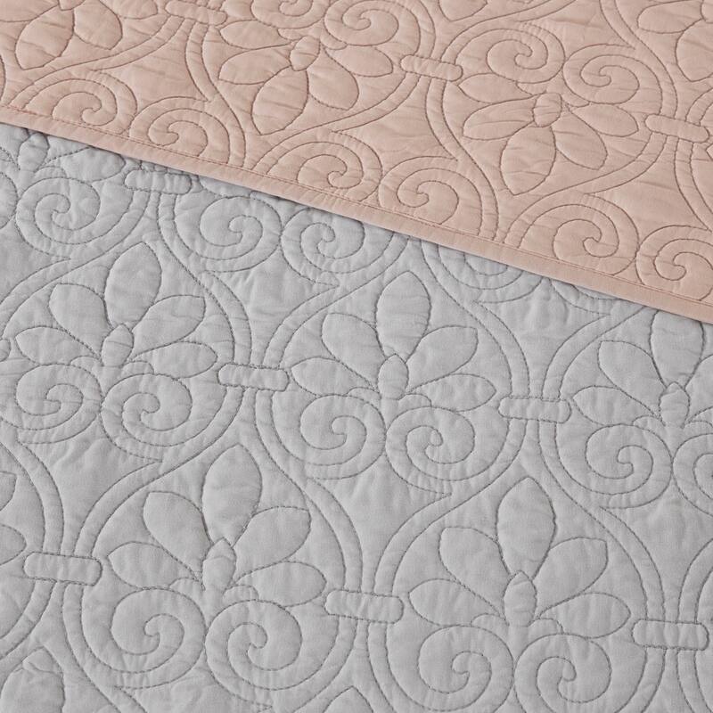 Madison Park Mansfield Reversible Quilt Set