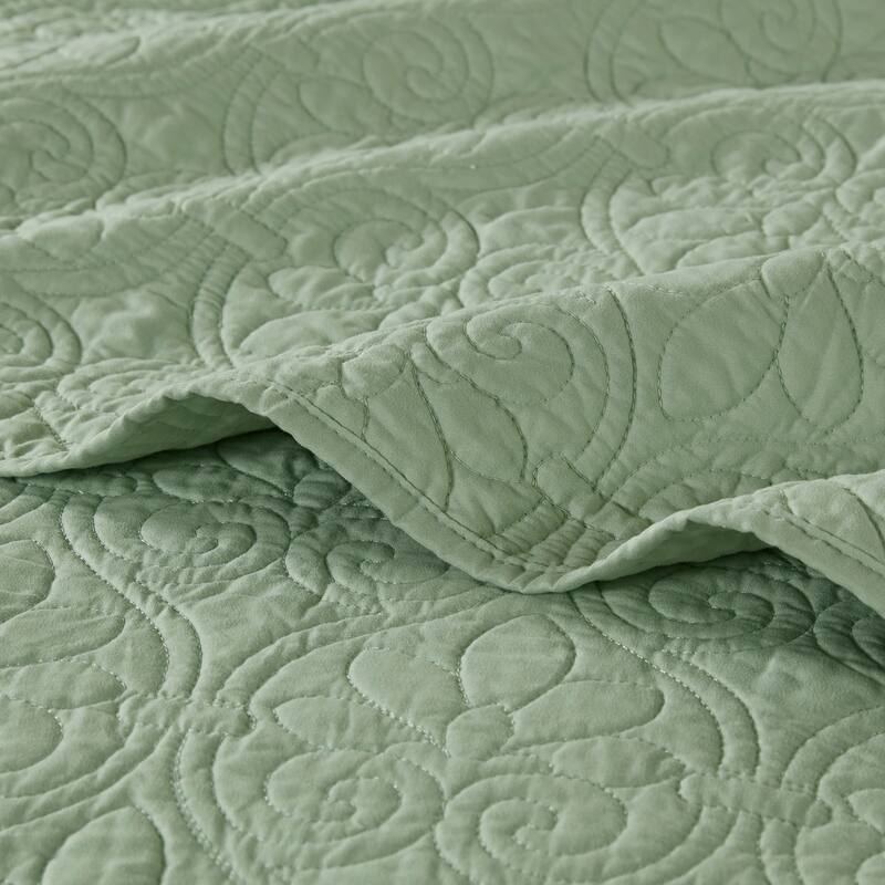 Madison Park Mansfield Reversible Quilt Set