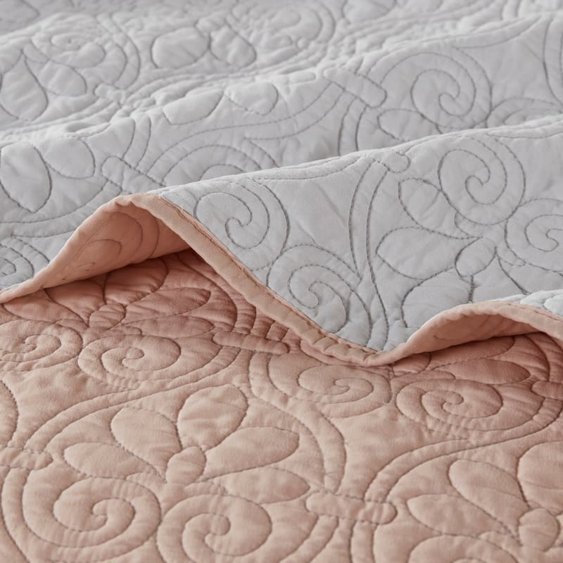Madison Park Mansfield Reversible Quilt Set