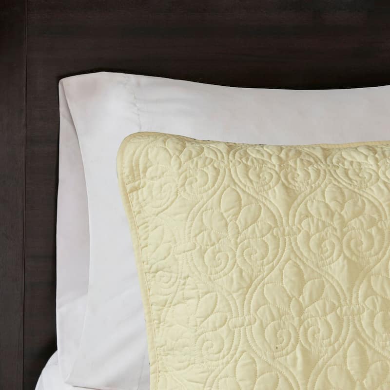Madison Park Mansfield Reversible Quilt Set