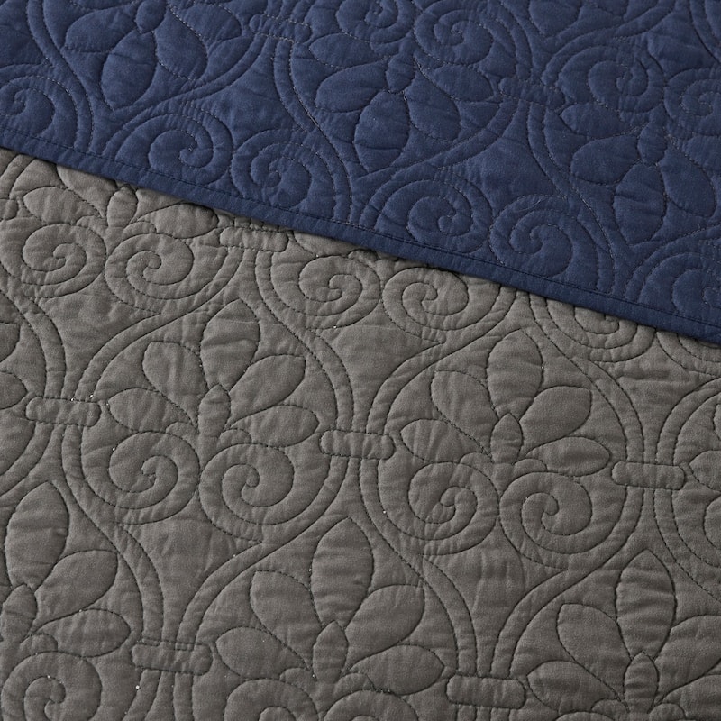 Madison Park Mansfield Reversible Quilt Set