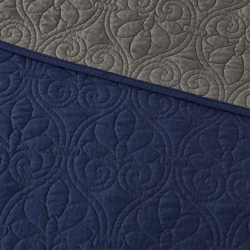 Madison Park Mansfield Reversible Quilt Set