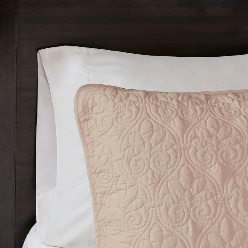 Madison Park Mansfield Reversible Quilt Set