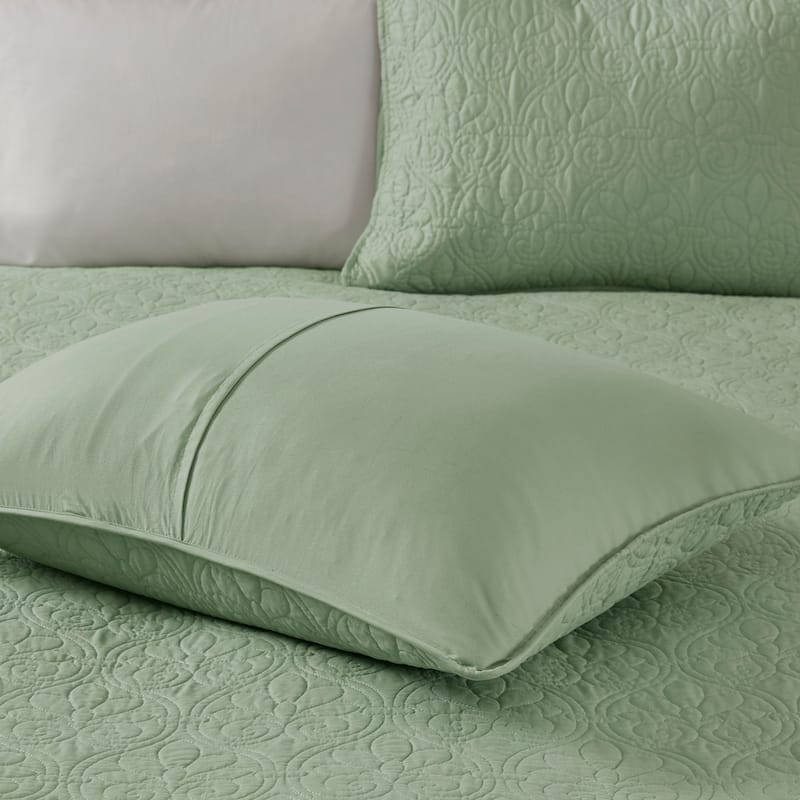Madison Park Mansfield Reversible Quilt Set